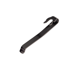 Translation missing: de.Back-side of the Black Leatherman Quick-Release Pocket Clip showing the connecting mechanism