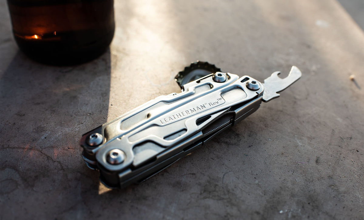 Translation missing: de.Leatherman Rev with bottle opener deployed