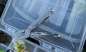 Translation missing: es.Sidekick on a tackle box