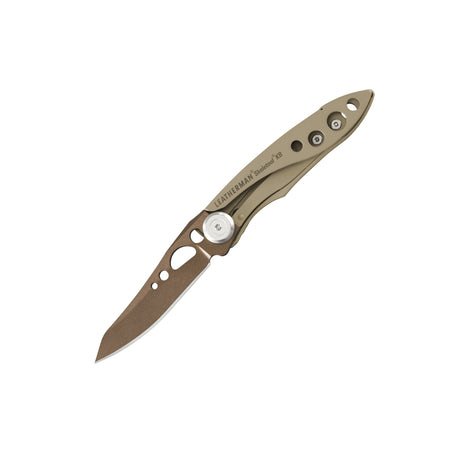 Translation missing: de.Sandstorm Skeletool KB in an open front position
