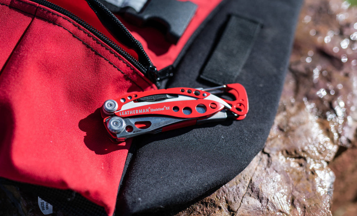 Translation missing: de.Skeletool RX on a bag