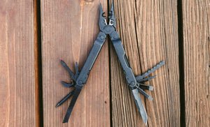 Translation missing: de.Supertool 300 EOD fully open on a table